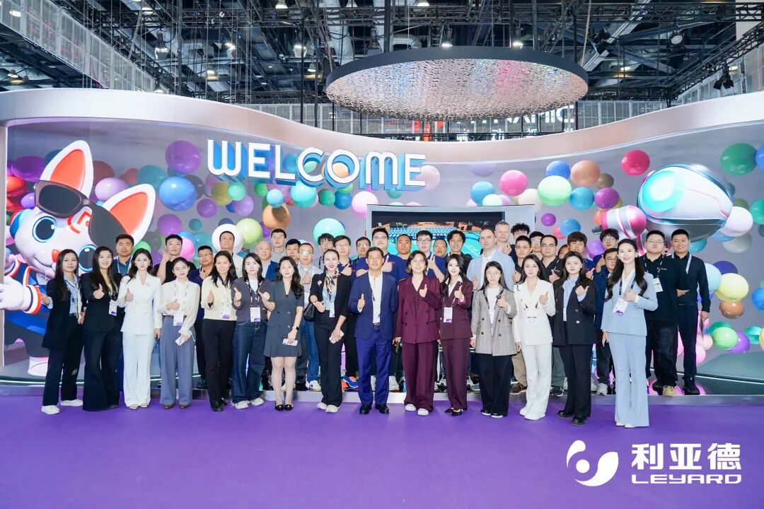 尊龙凯时亮相Infocomm China，，，，，以HiMicro与全场景AI重构视听新生态